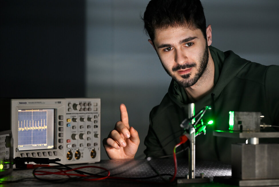 This ‘Harry Potter’ light sensor achieves a magically high efficiency of 200 percent